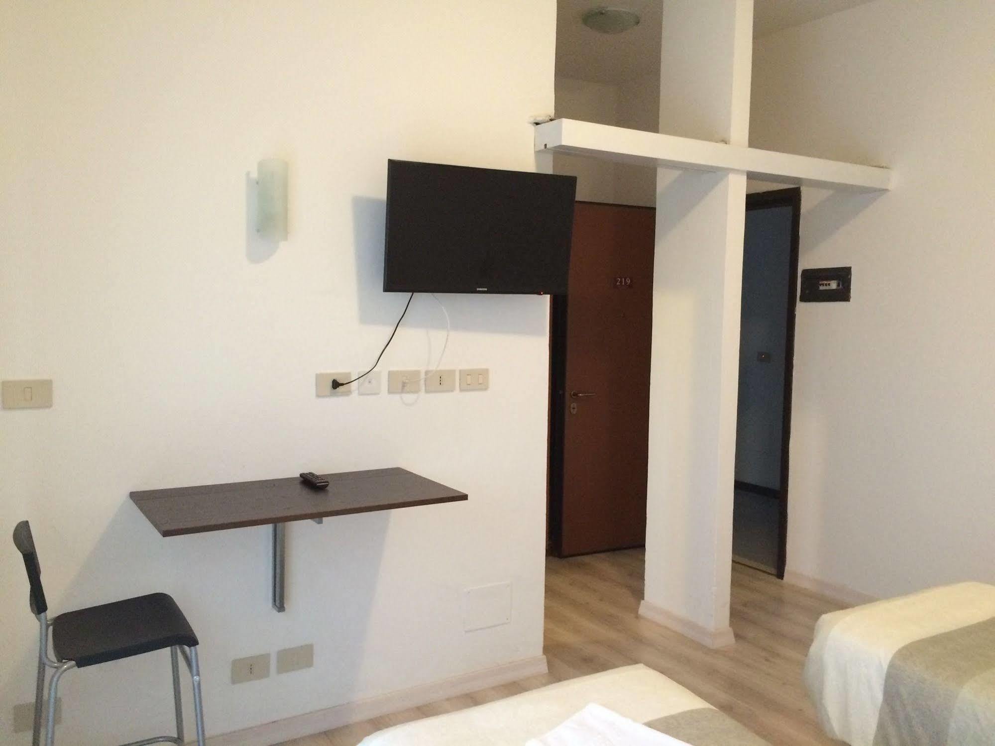 Residence Europa Piacenza Ngoại thất bức ảnh